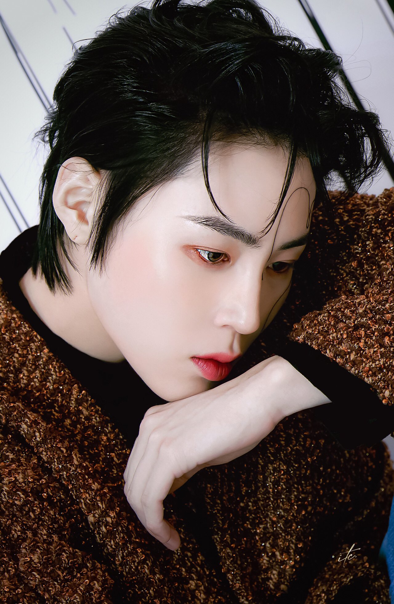 [잡담] 하성운 얼굴좀 보라고ㅜㅜㅜㅜㅠ | 인스티즈