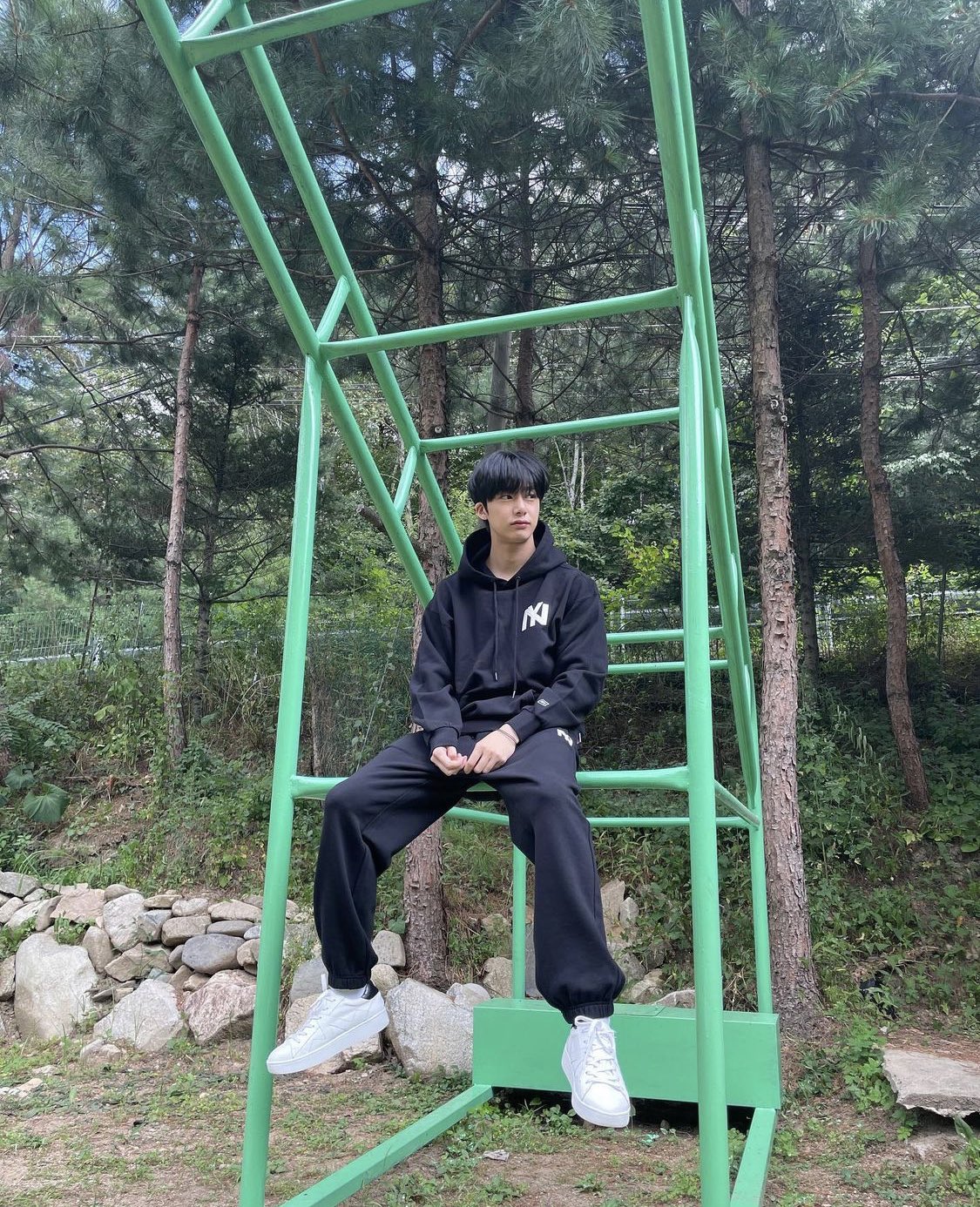 [잡담] 내 기준 형원은 얼굴도 얼굴이지만 비율이 더 사기야 | 인스티즈