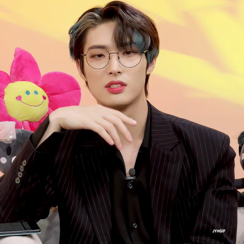 [잡담] 아이웨어 모델 했으면 좋겠다 | 인스티즈