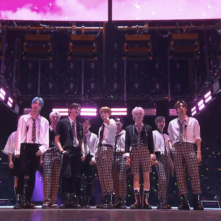 [잡담] 더보이즈 오늘 코디 개예뻤엉 | 인스티즈