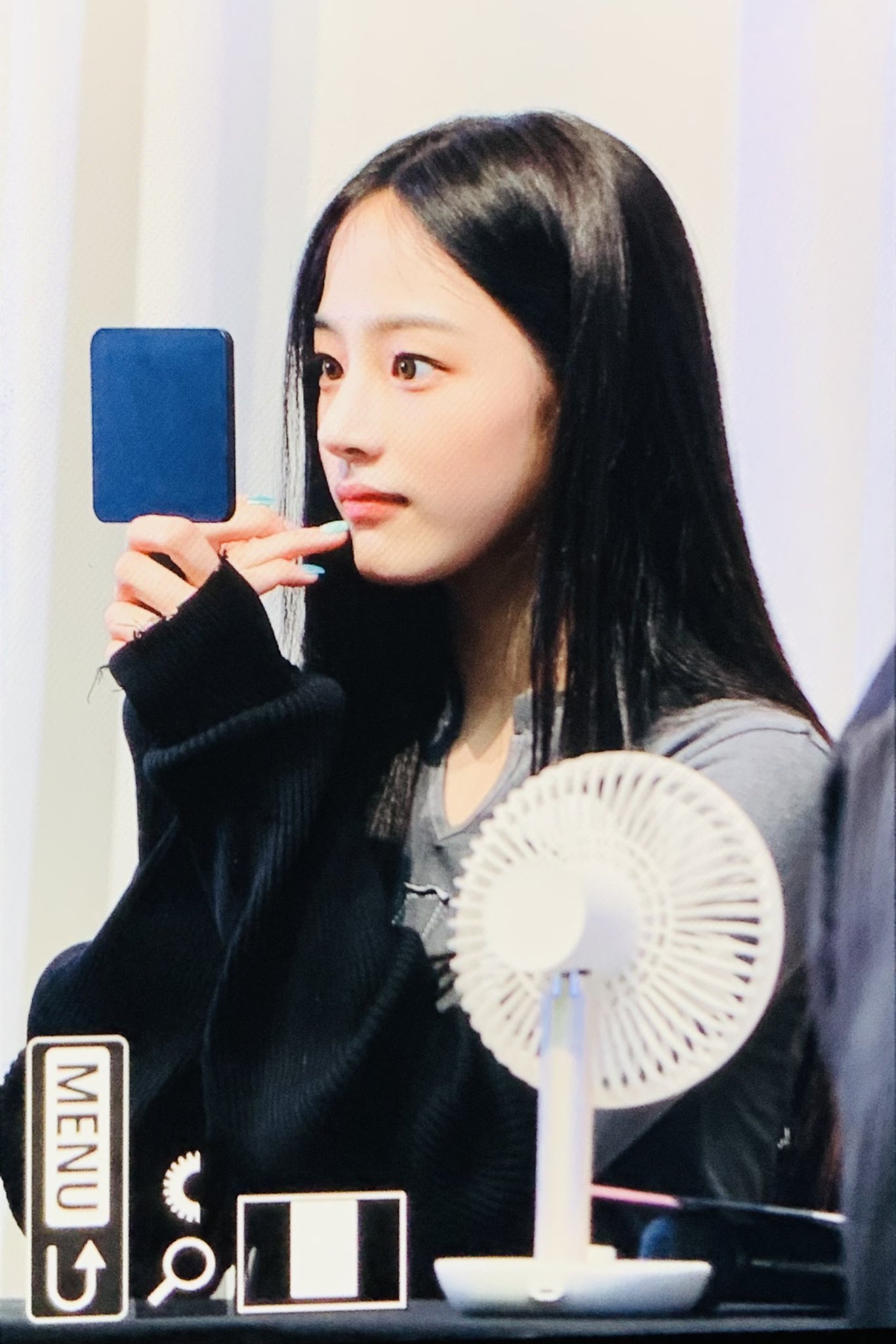 [잡담] 거울아 거울아 세상에서 누가 제일 예쁘니? | 인스티즈