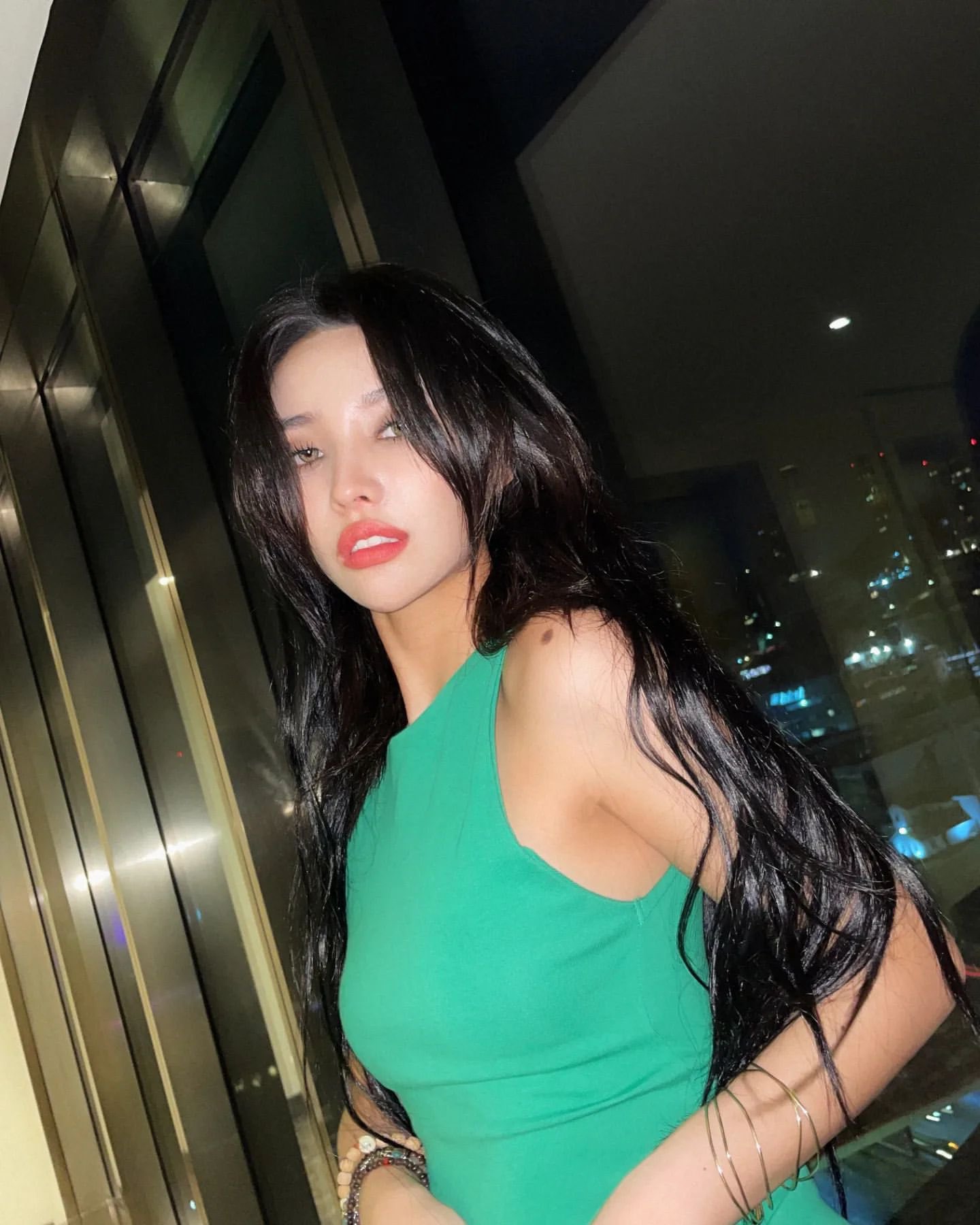 [잡담] 전소연 요즘 스타일링 너무 좋아.. 핫걸 그자체.. | 인스티즈