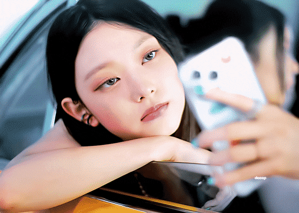 [잡담] 고양이상 처돌이 뉴진스 혜인 해린잡았다 | 인스티즈