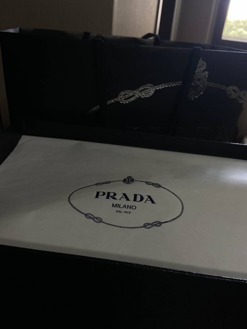 프라다 블랙 로고 볼캡 정품 새상품 | 인스티즈