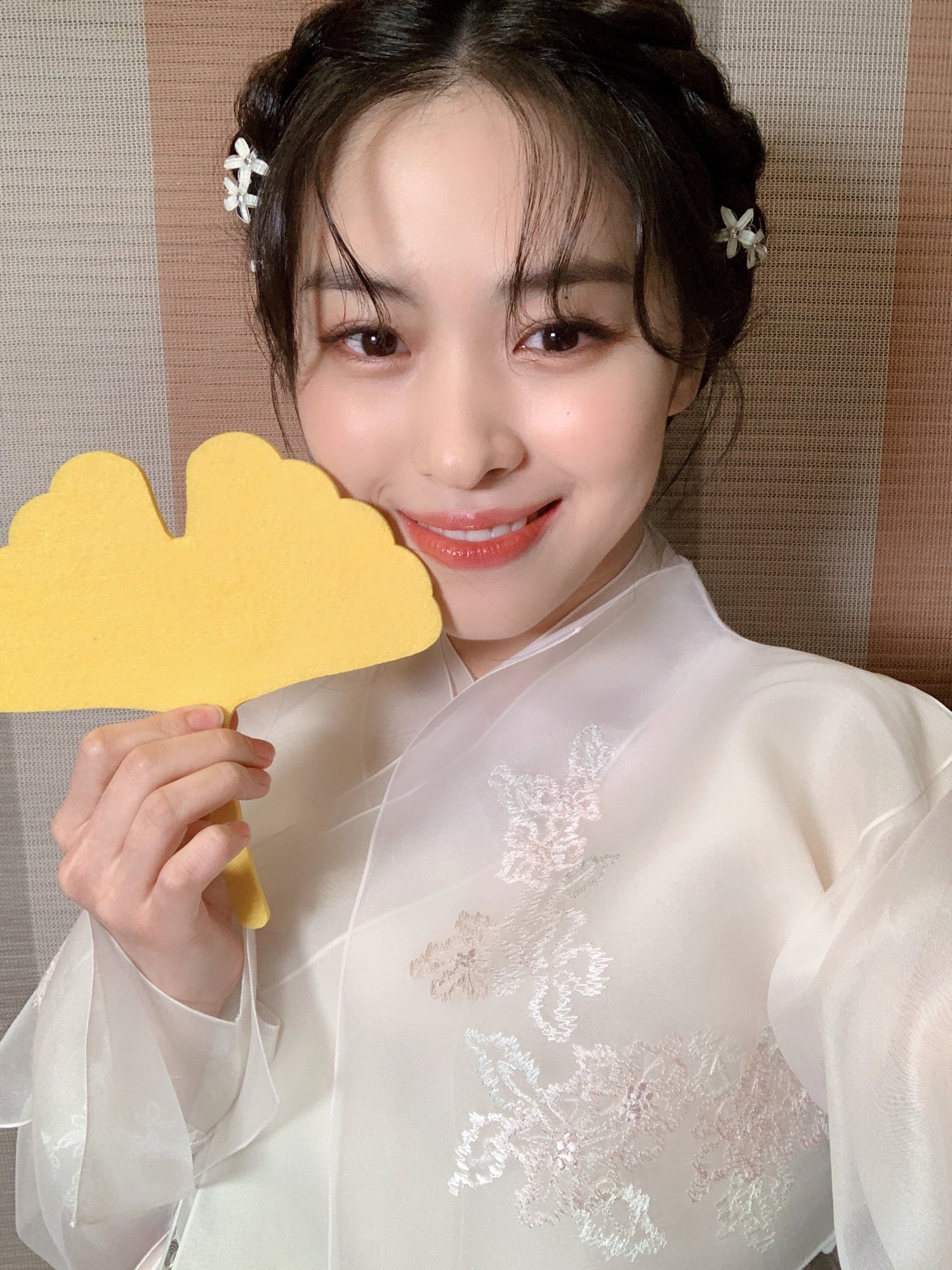 [잡담] 한복 입은 신류진 볼 사람 | 인스티즈