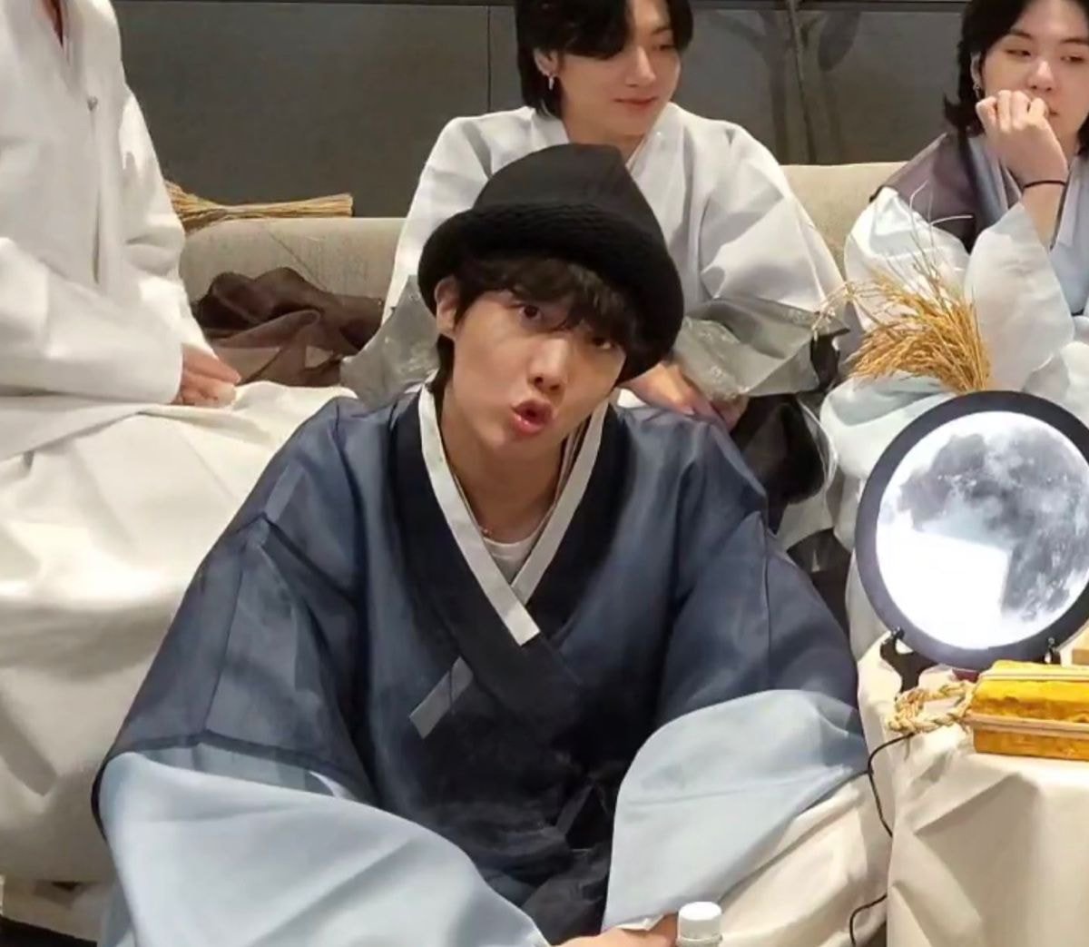 [잡담] 방탄 아기예수 자바머거 | 인스티즈