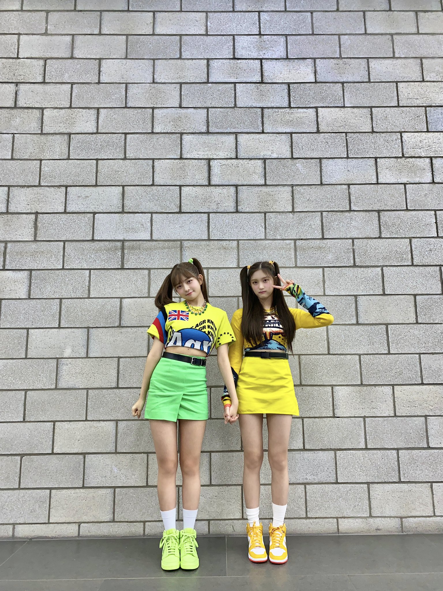 [잡담] 요즘 레이랑 이서 둘이 붙어있는거 볼때마다 행복해짐 | 인스티즈