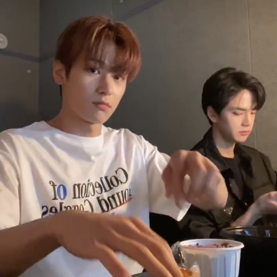 [OnAir] 김영훈 이주연 브이앱하는데 우리랑 아는 척 안 함... | 인스티즈