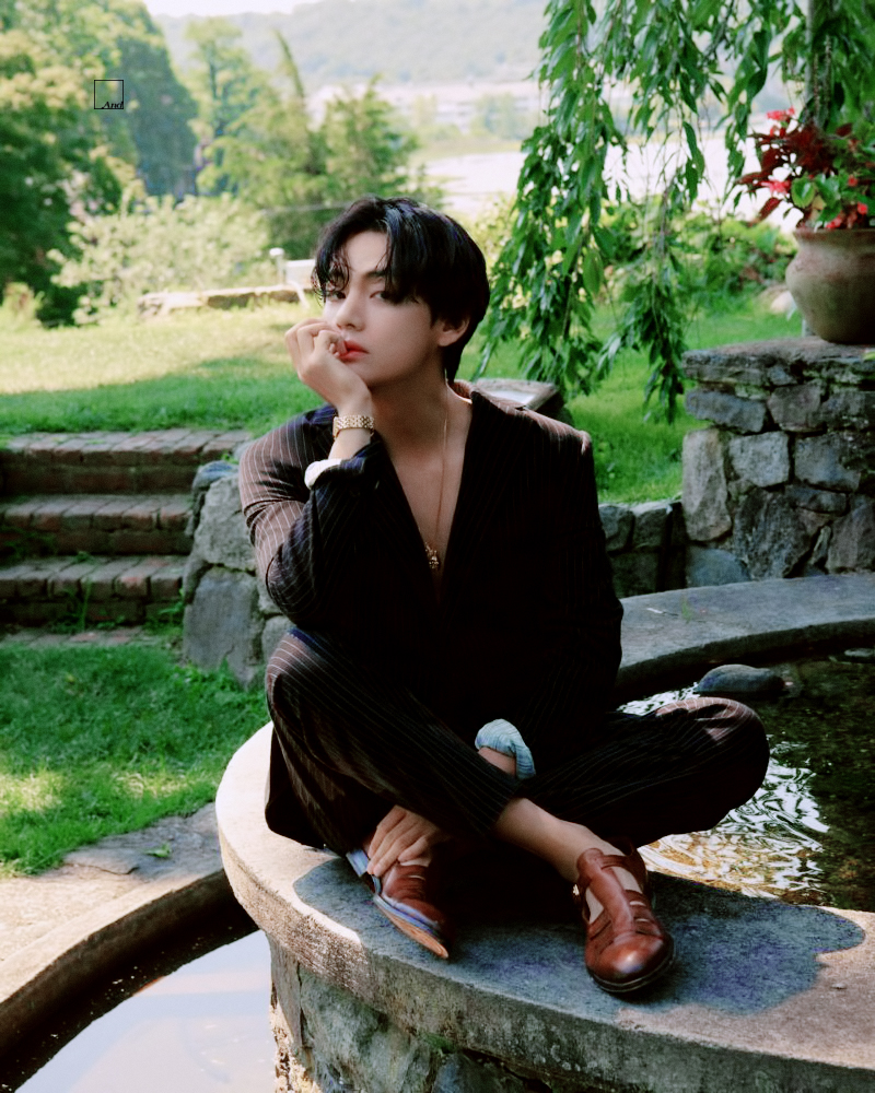 [잡담] 방탄 뷔 보그 사진 중 최애 이거 두개 | 인스티즈