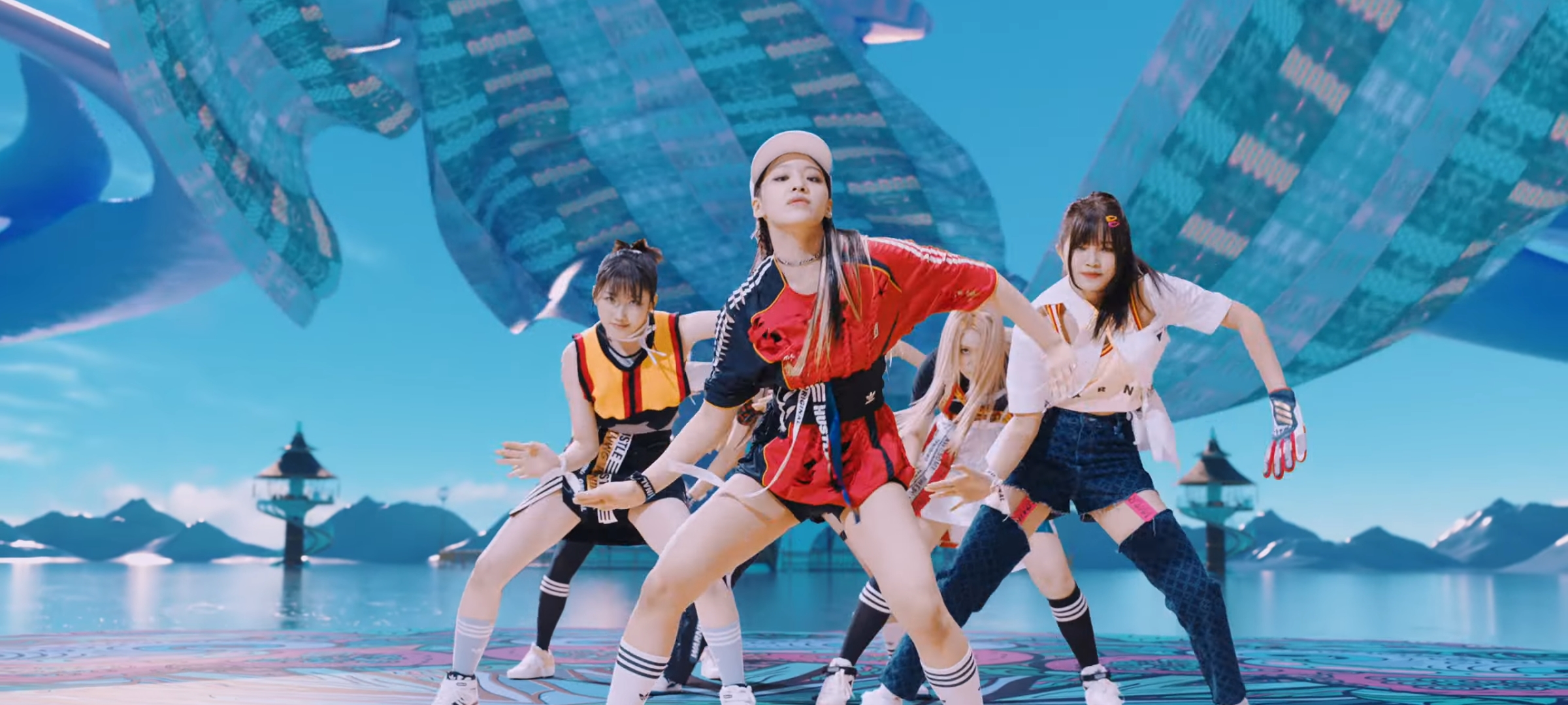 [잡담] 여기 뒤에 날라다니는 거 뭐지.....? | 인스티즈