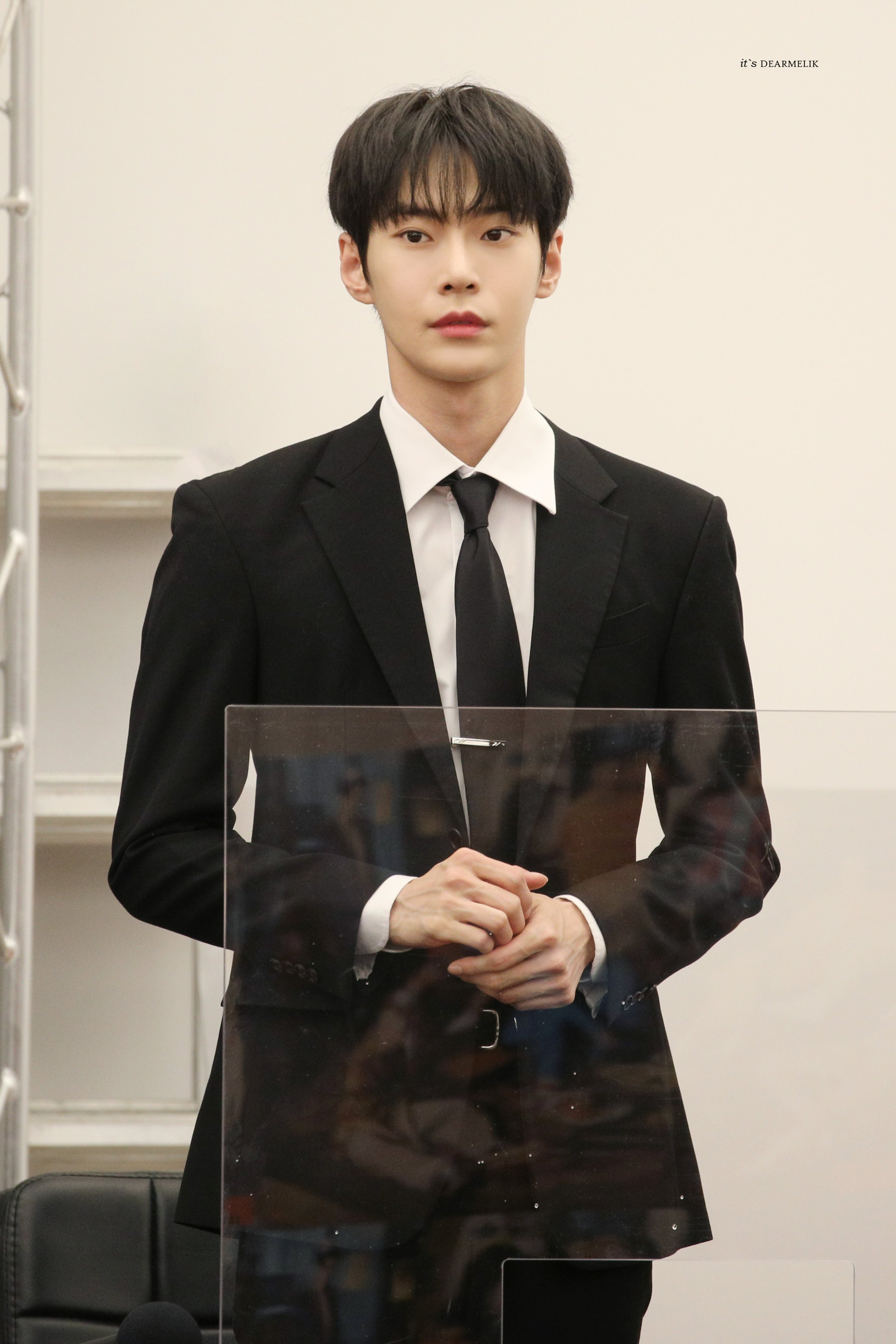 [잡담] 팬싸 촬영 가능이 이렇게 재밌는거였냐고ㅠㅠㅠ도영 사진 저장하느라 바빴다 | 인스티즈