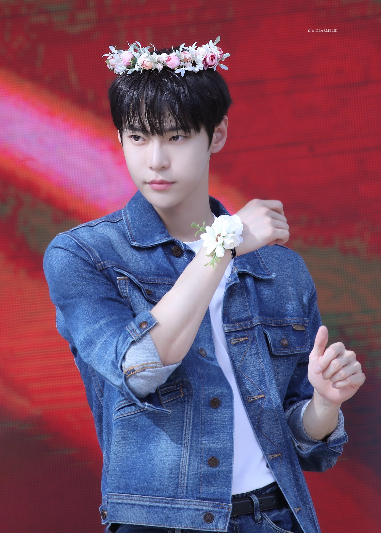 [잡담] 팬싸 촬영 가능이 이렇게 재밌는거였냐고ㅠㅠㅠ도영 사진 저장하느라 바빴다 | 인스티즈