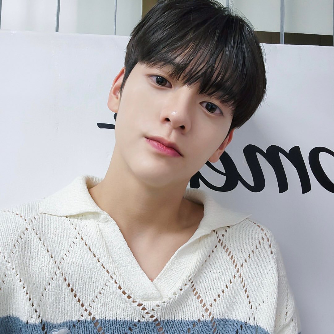 [잡담] 아니 이분 진짜 사슴같으싣다 | 인스티즈