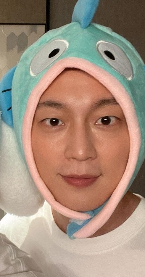 [잡담] 나는 오늘 분명 이 윤두준을 스크린에서 봤거든...???? | 인스티즈