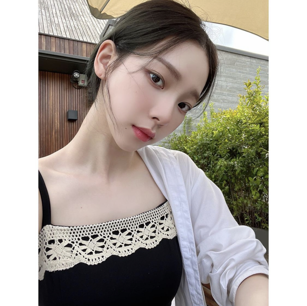 [잡담] 카리나 인스타 원피스 정보 뜨면 삐삐쳐줄 사라뮤ㅠ | 인스티즈