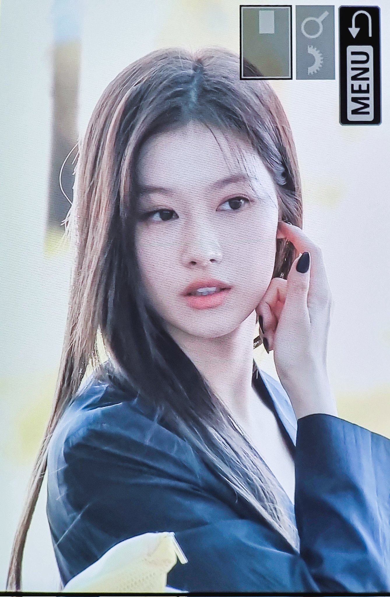 [잡담] 조이 사나 밀라노 가는데 미모 봐... | 인스티즈