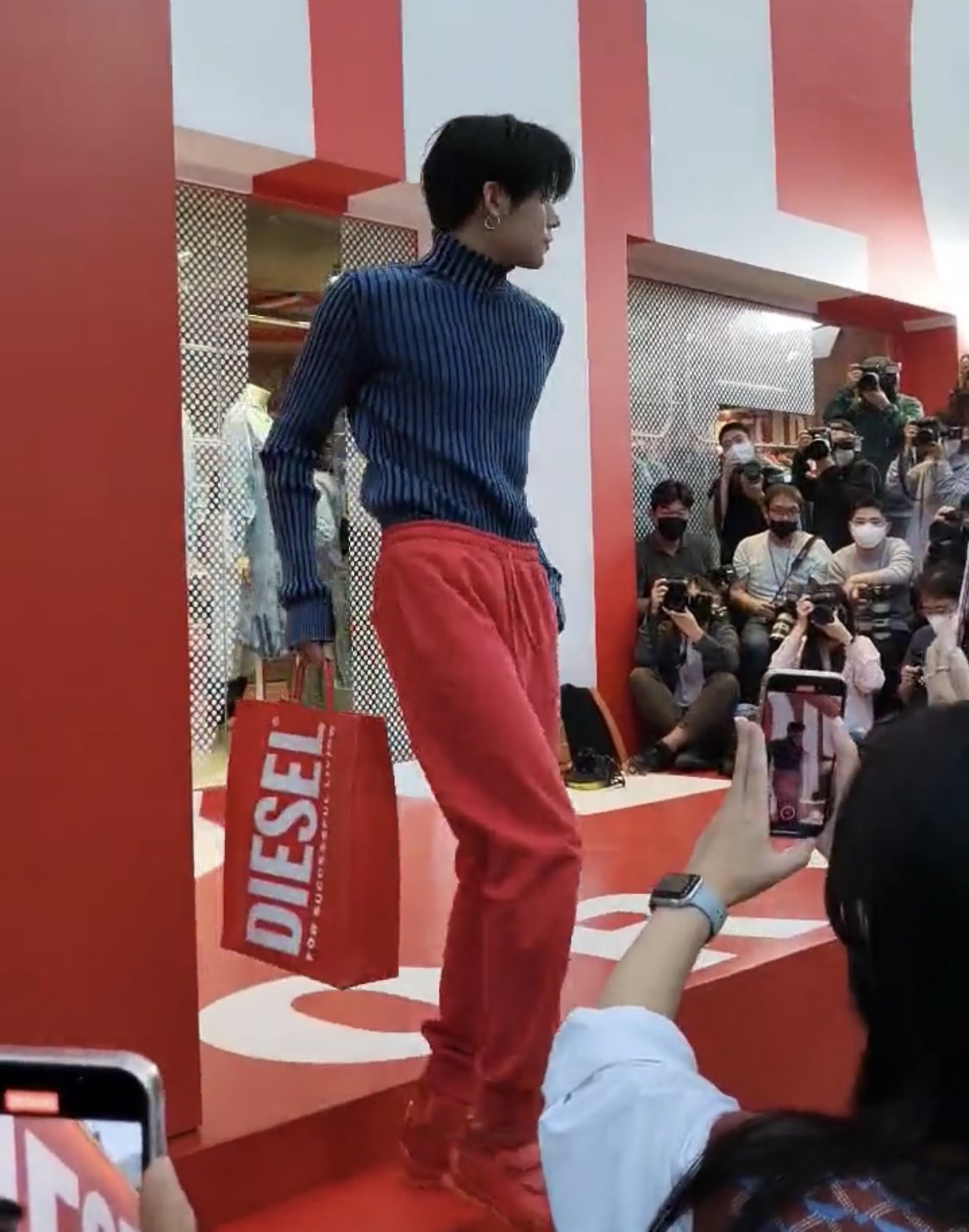 [잡담] 큰방 갑자기 왜 연준으로 난린가 싶었는데 | 인스티즈