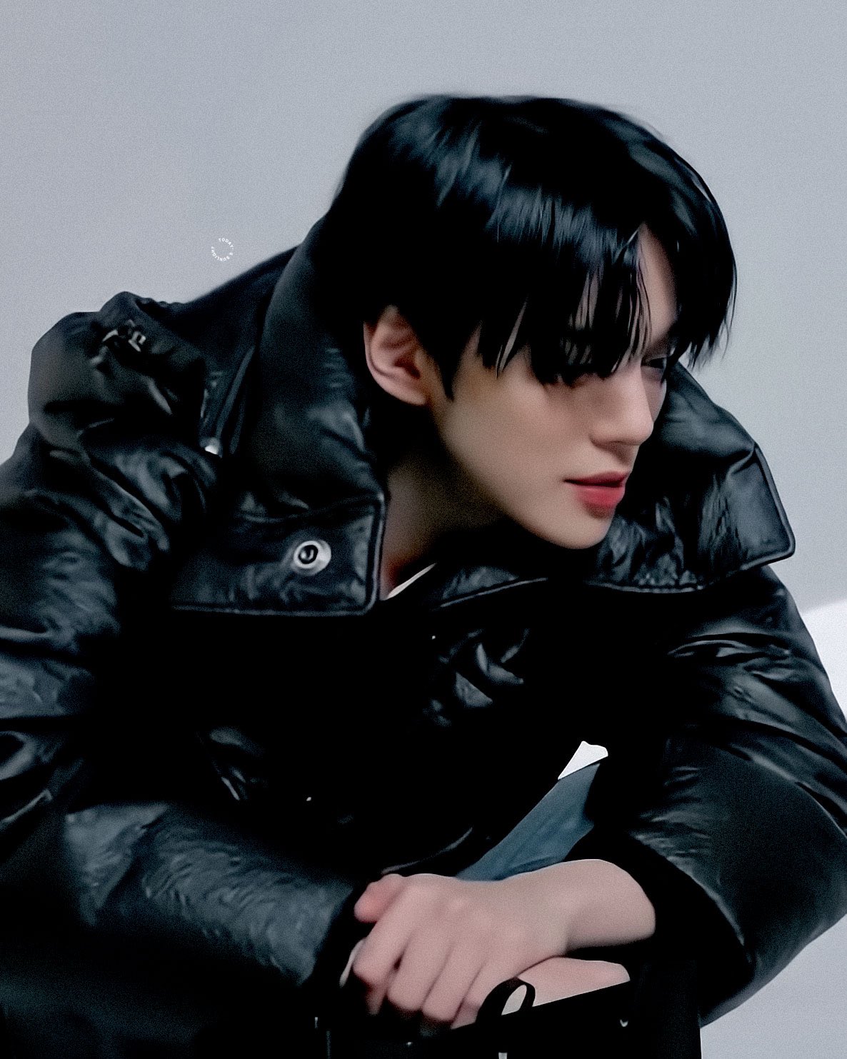 [잡담] 몬엑 민혁 이 사진 어디서 나온거야? | 인스티즈