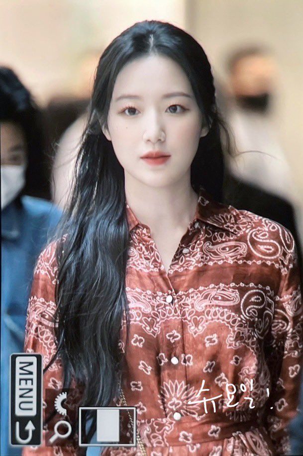 [잡담] 와 더 현대 골든 구스 예슈화 진짜 레전드다 | 인스티즈