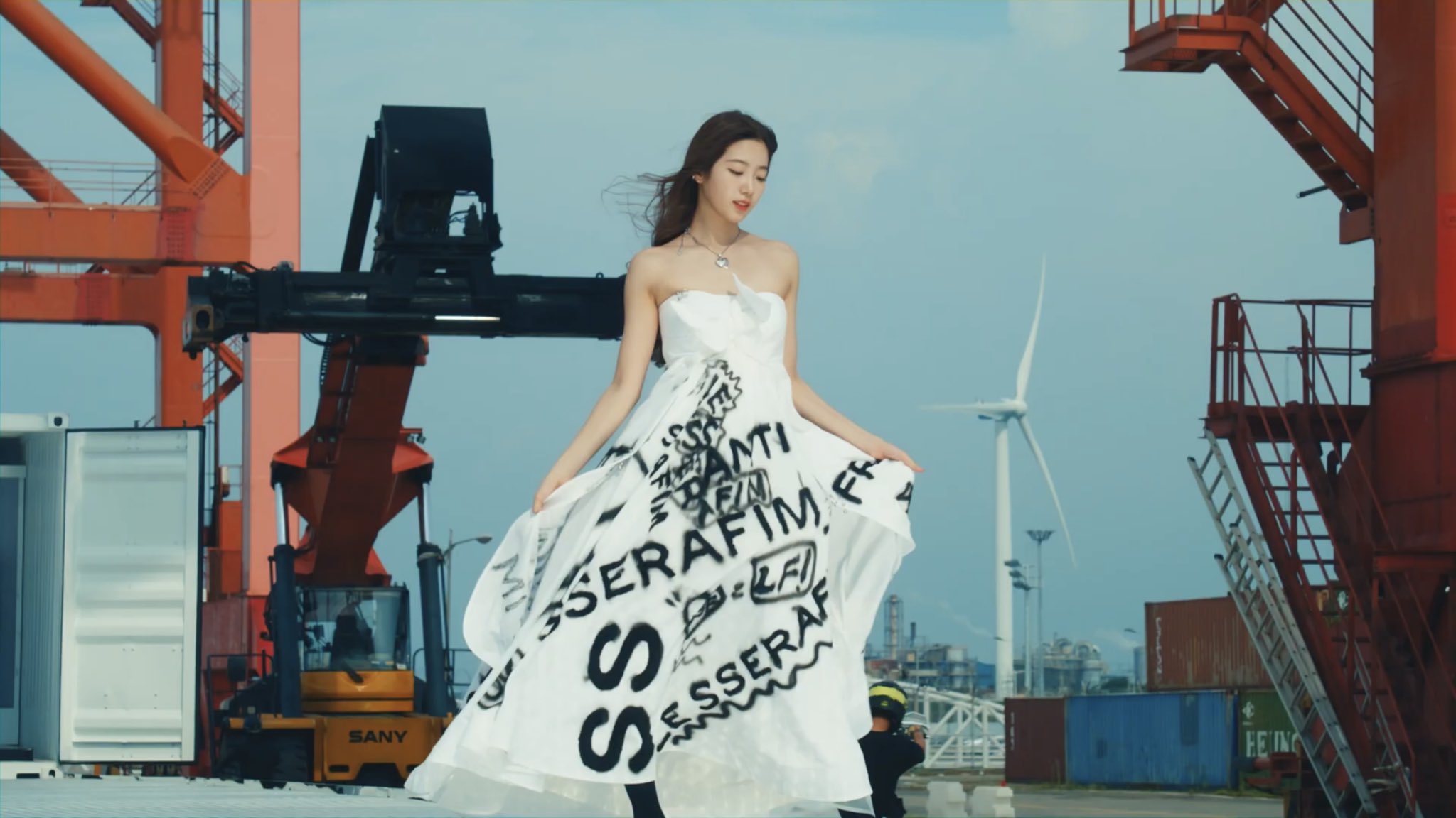 [잡담] 르세라핌 트레일러 착장 모음 | 인스티즈