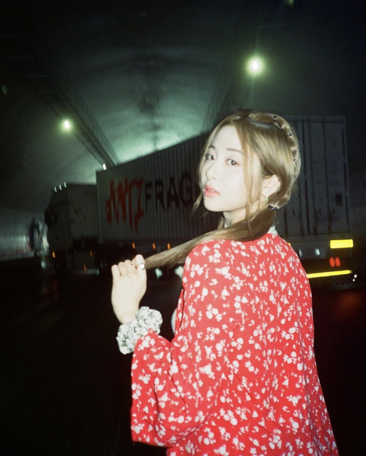 [잡담] 르세라핌 사쿠라가 찍은 은채랑 윤진이 | 인스티즈