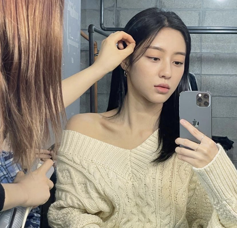 [잡담] 강민아 배우 옷 정보 아는 익!?? | 인스티즈