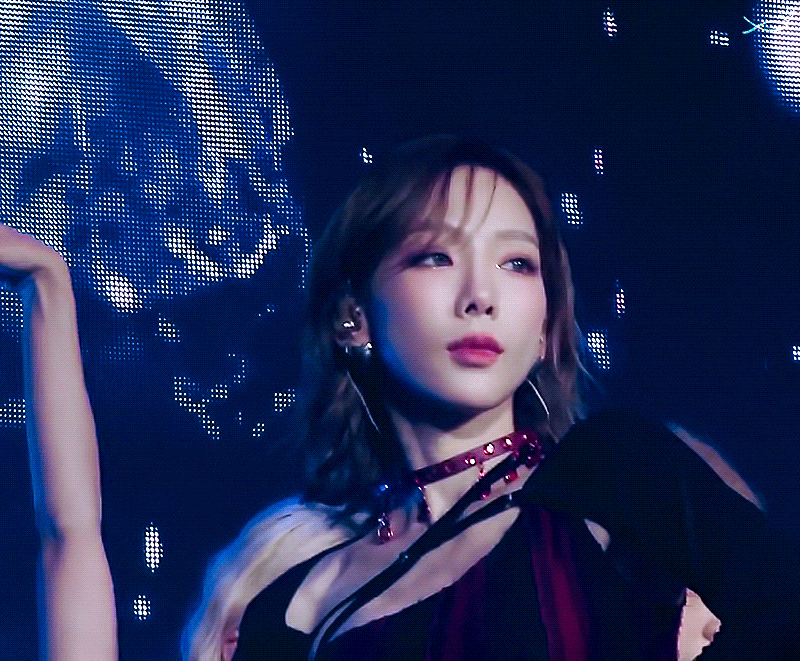 [잡담] 얘들아 너네 INVU 부르면서 윙크하는 아이돌 어케 생각해? | 인스티즈