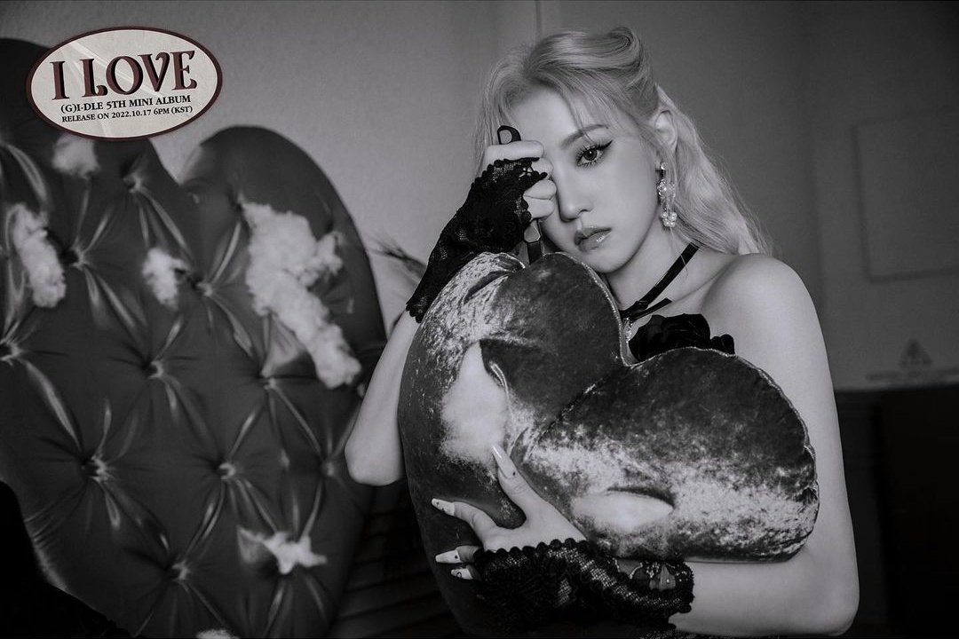 [잡담] 아이들이 이번 컨포에서 들고있는 흉기.jpg | 인스티즈