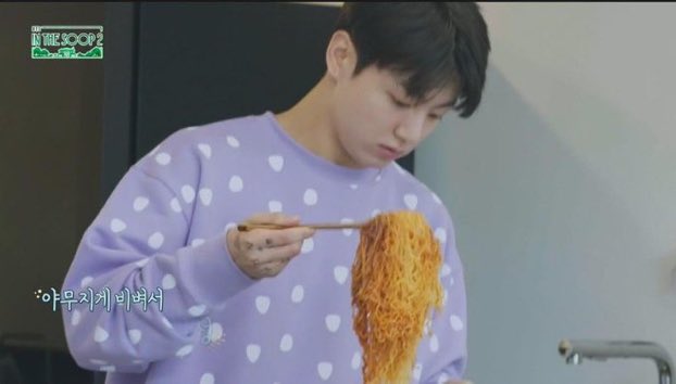 [잡담] 아 전정국 이사진 왤케 웃기지 | 인스티즈