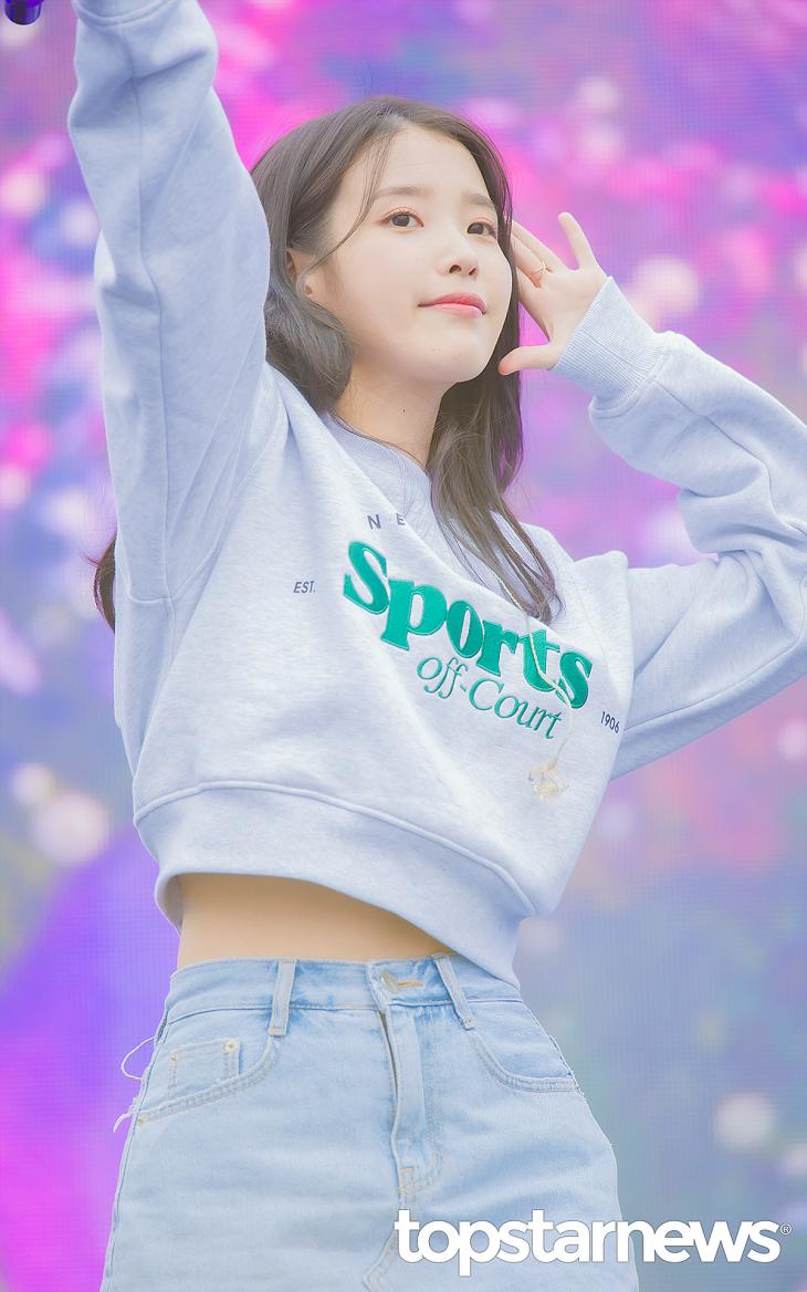 [잡담] 오늘 밤샜다는 아침 10시의 아이유 | 인스티즈