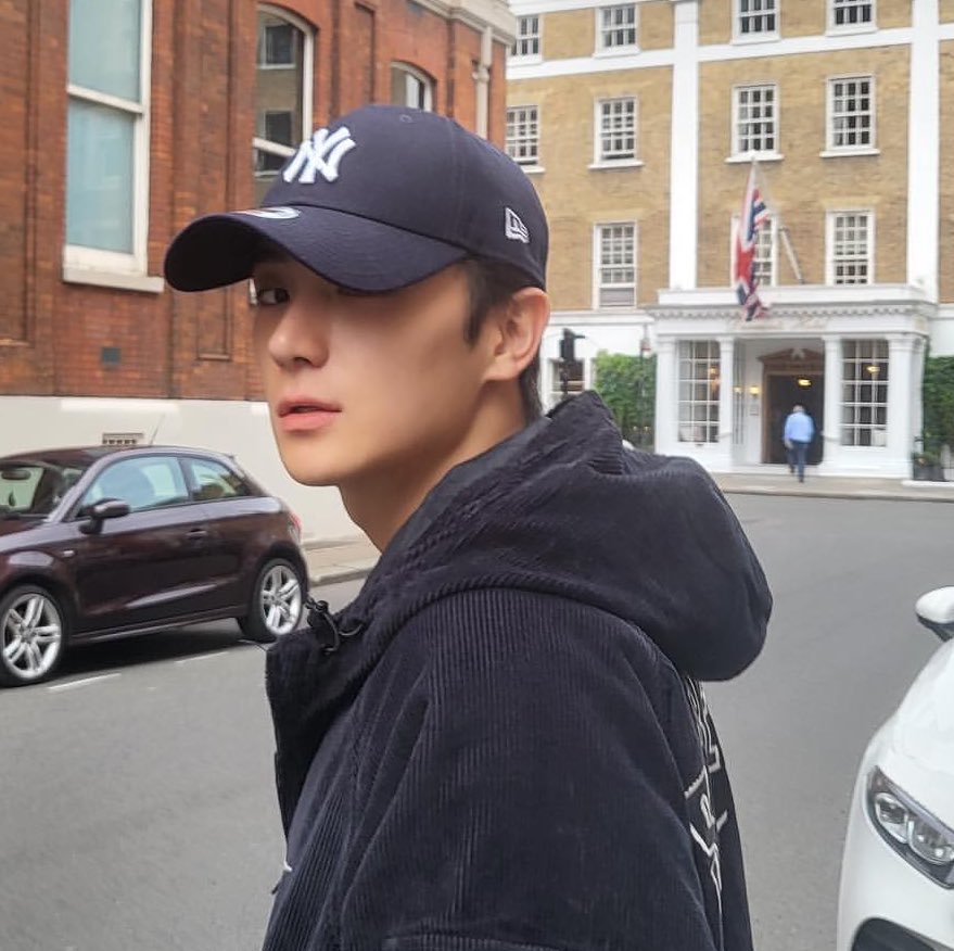 ㄱ [잡담] 너무나 왼이심 | 인스티즈