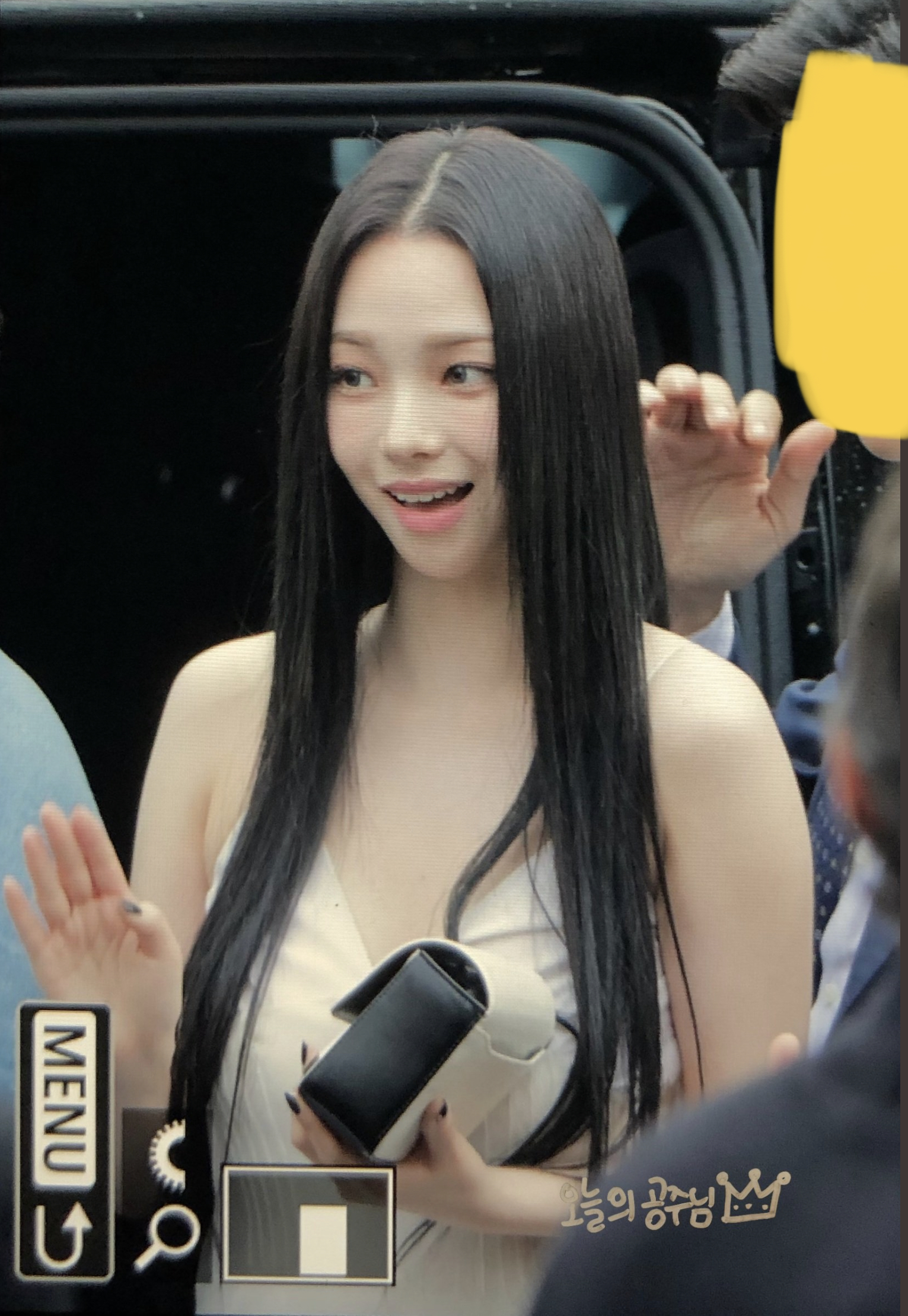 [잡담] 오늘 카리나 완전 말랑고양이잖니 | 인스티즈