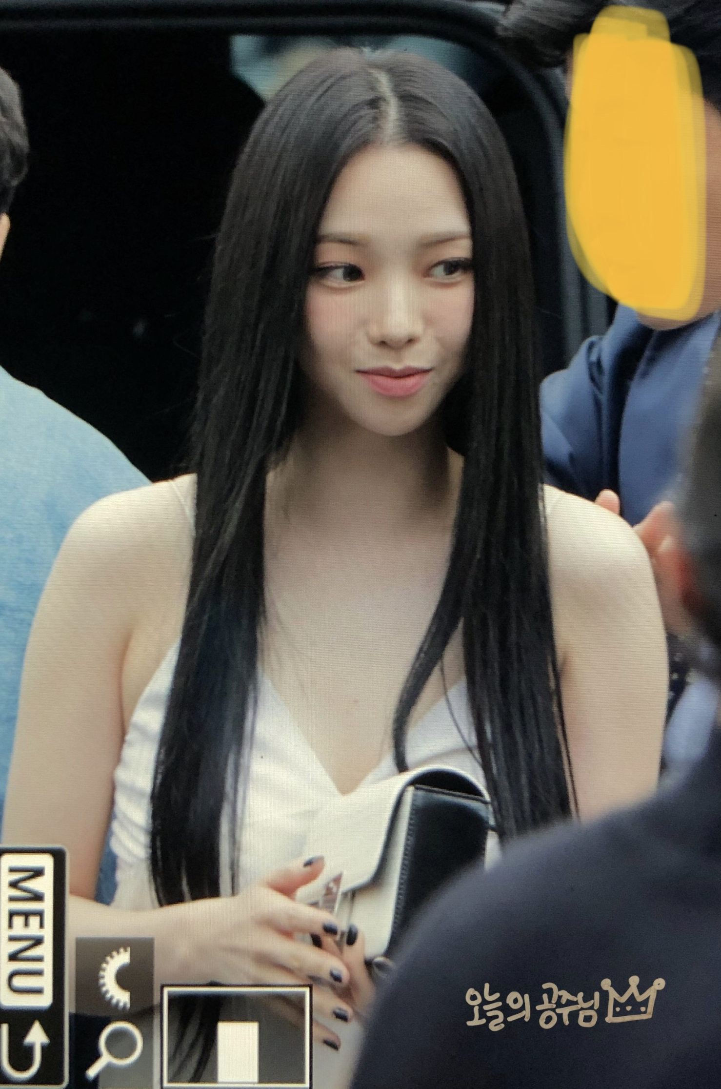 [잡담] 오늘 카리나 완전 말랑고양이잖니 | 인스티즈