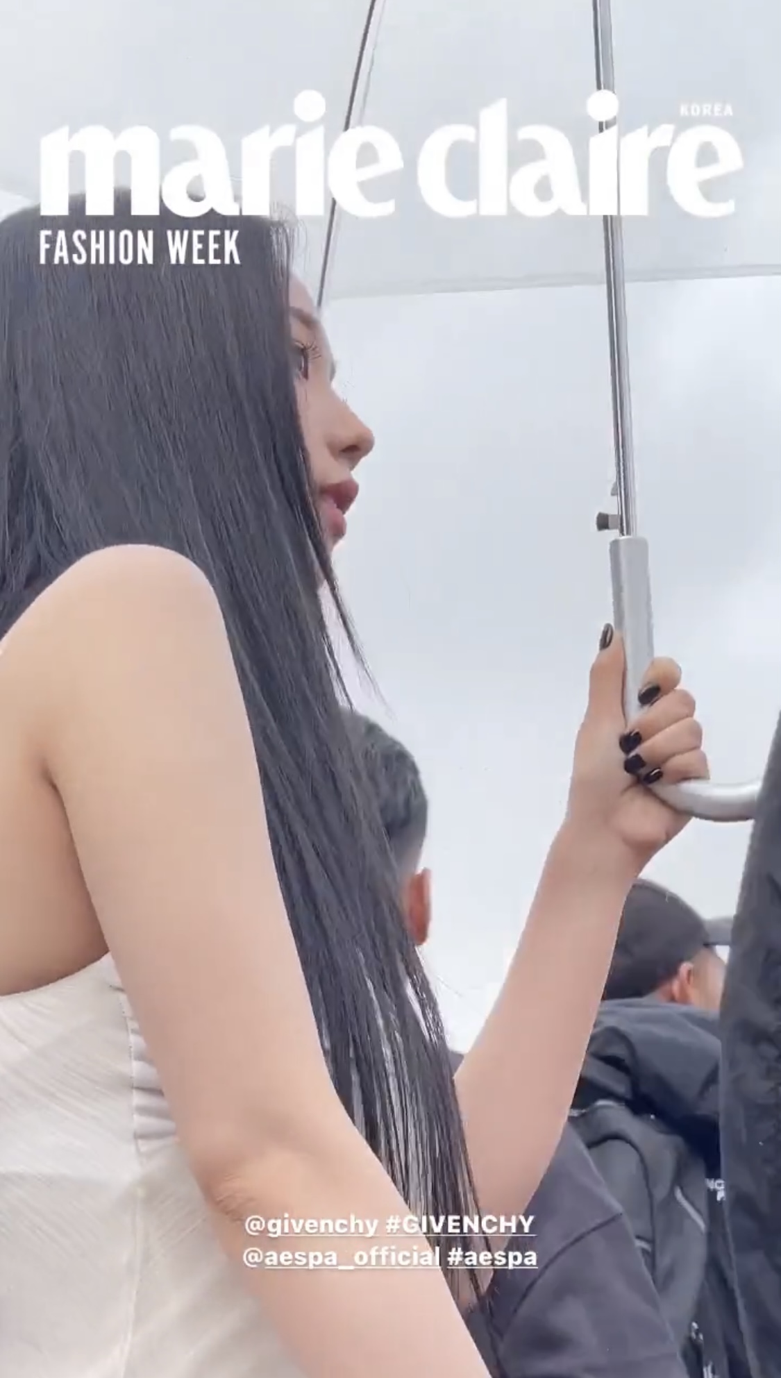 [잡담] 카리나 밑에서 찍은 옆모습인데도 | 인스티즈