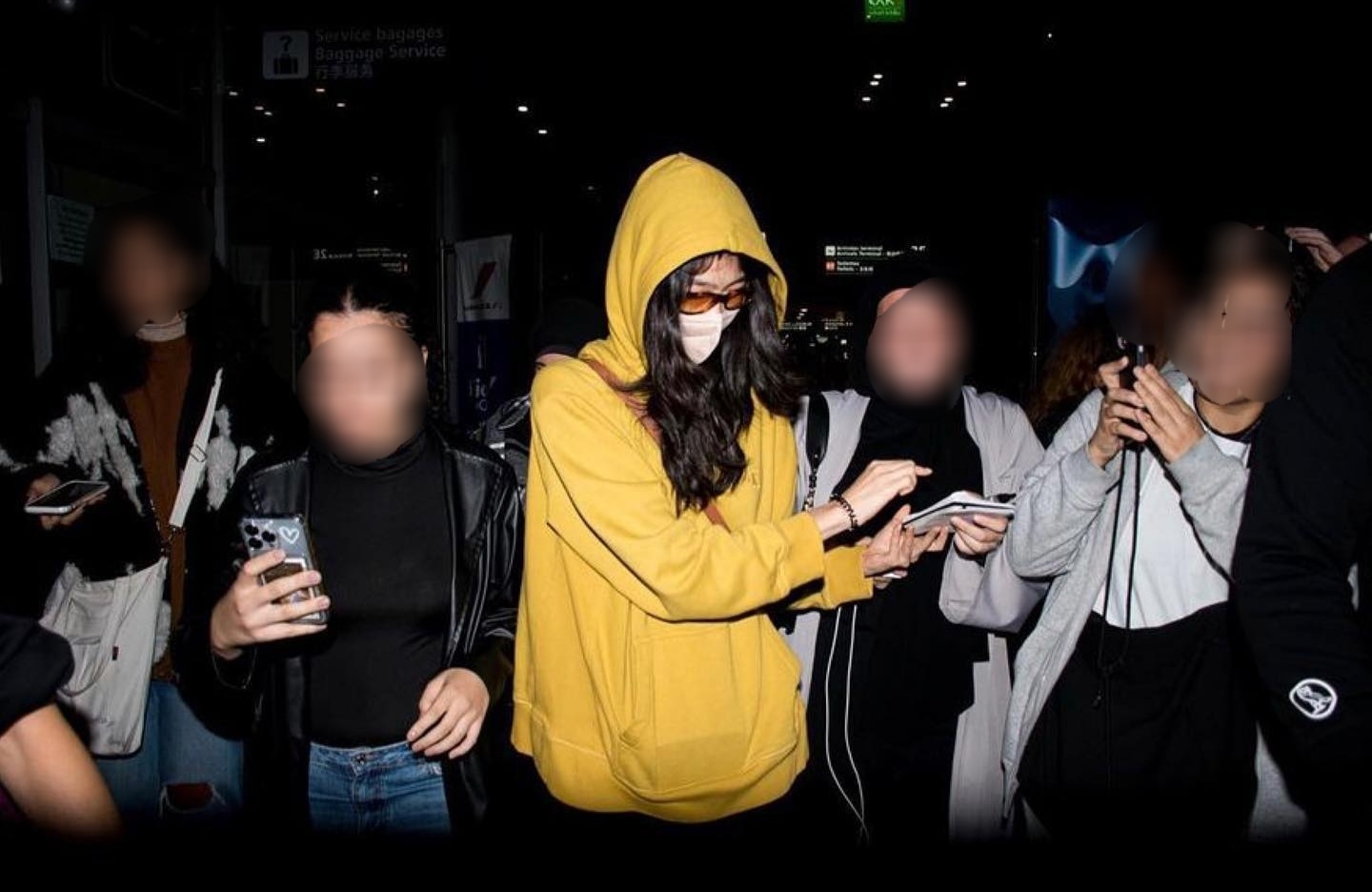 [잡담] 제니 정호연 같은비행기 타고 파리갔나봐 | 인스티즈