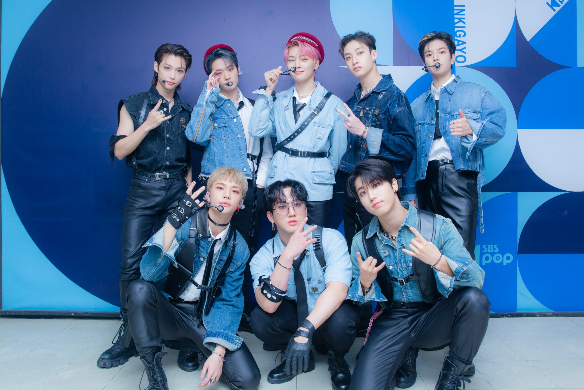 [잡담] 스키즈 인기가요 착장 개좋다 | 인스티즈