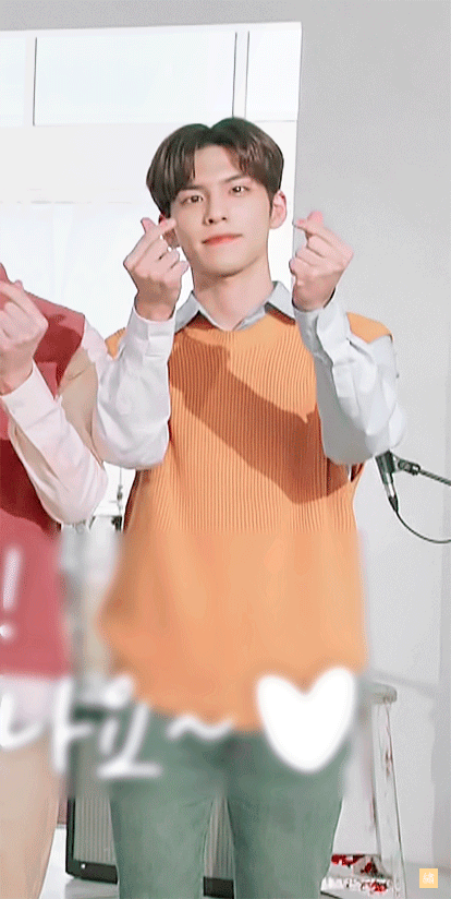 [잡담] 원필 이날 너무 좋다.... | 인스티즈