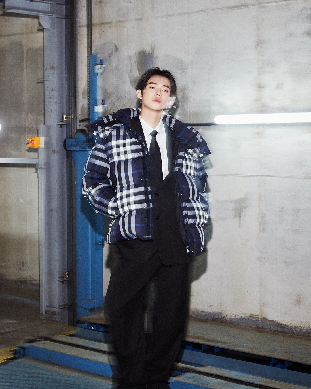 [잡담] 투바투 연준 인스타 버버리 미쳤다...나왜지금봄 | 인스티즈