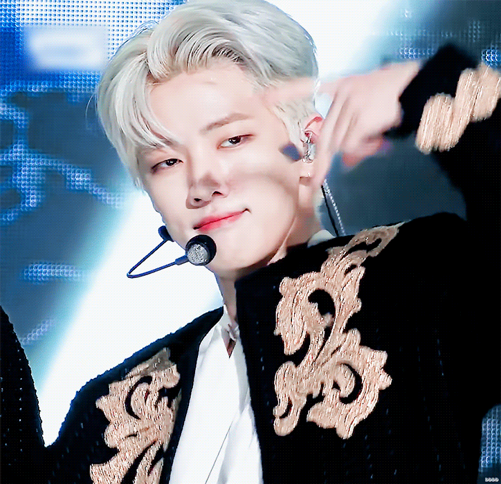 [잡담] 박재찬 얼굴 무슨 일이야?? | 인스티즈