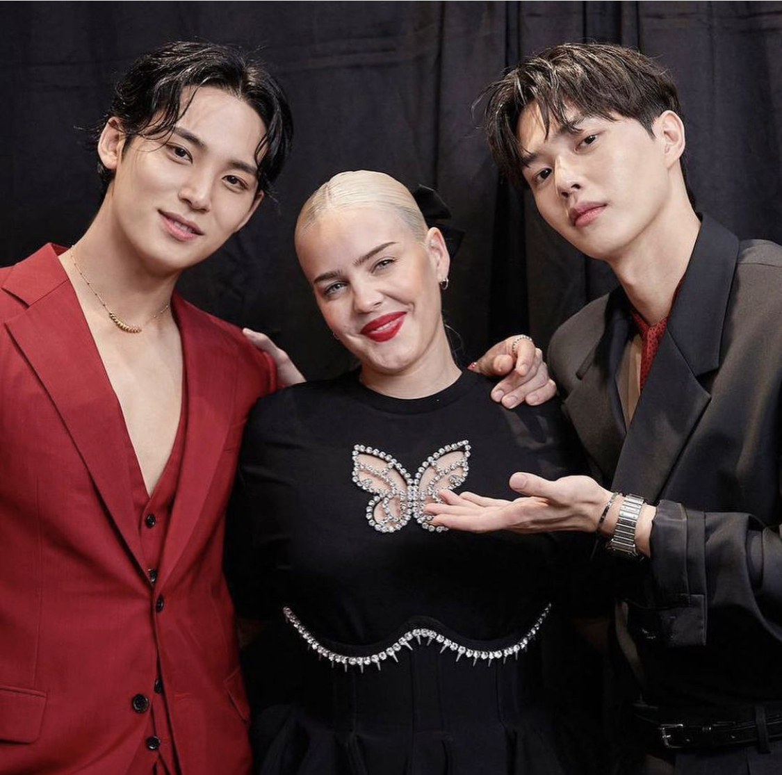 [잡담] 진짜 하루? 아니? 30분만 이 두 남성 사이에 껴서 스몰토크 해보고 싶음.. | 인스티즈