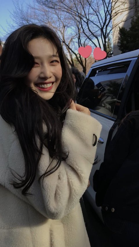 [잡담] 조이 폰카실물짤 보는데 진짜 예뿌다..... | 인스티즈