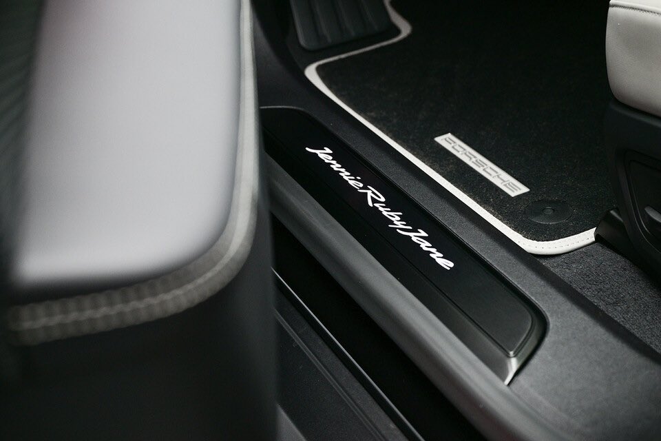 [잡담] 와 포르쉐에서 제니에디션 만들어줌 | 인스티즈