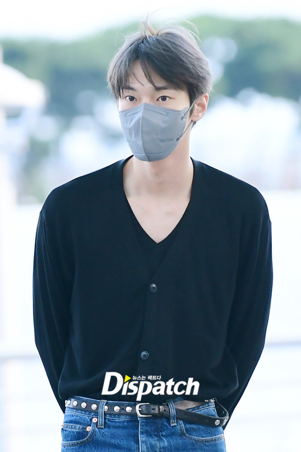 [잡담] 도영 벨트 이거 도대체 어디꺼냐 | 인스티즈