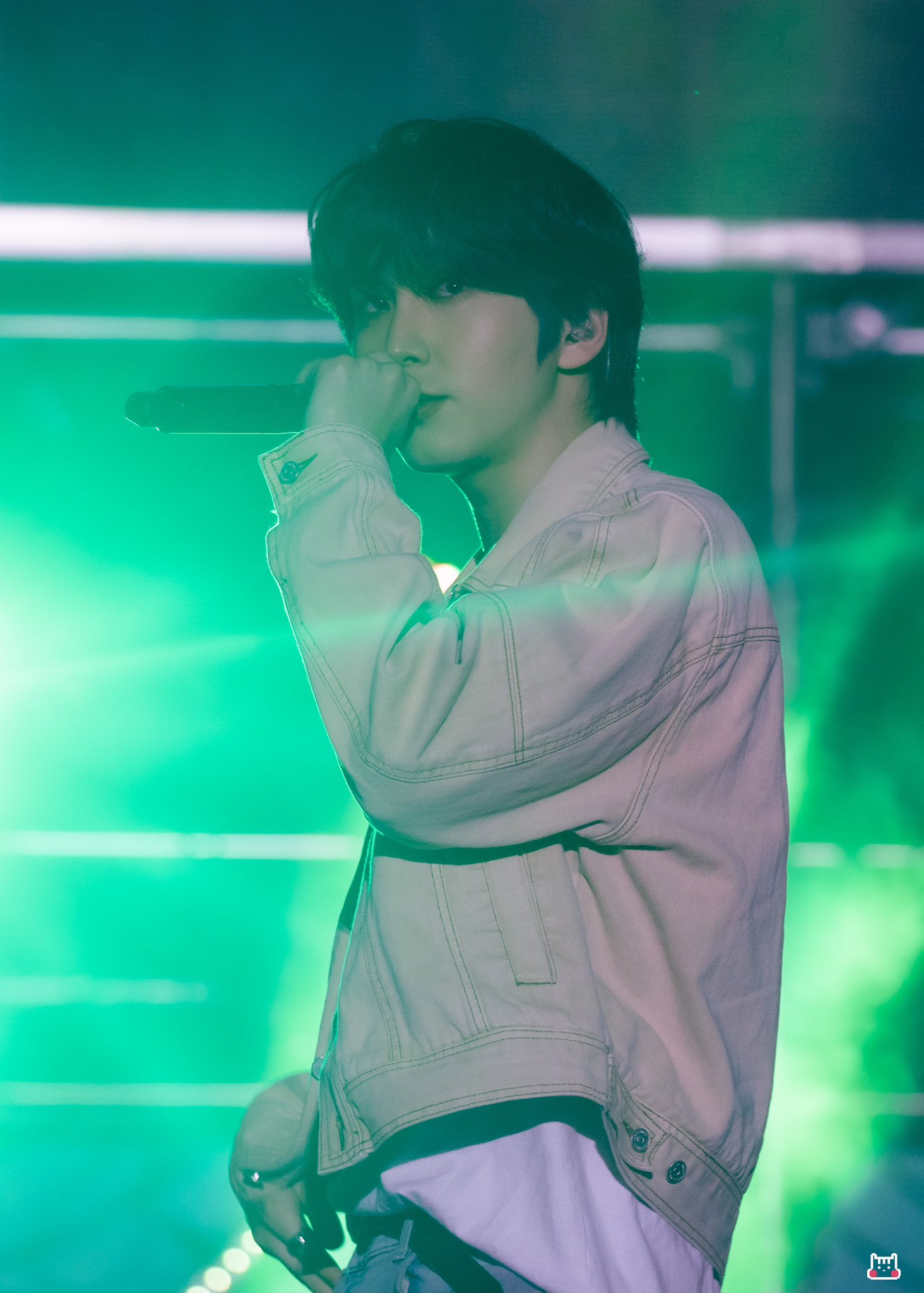 [잡담] 펜타곤 신원이 요새 진짜 잘생겼어.. | 인스티즈