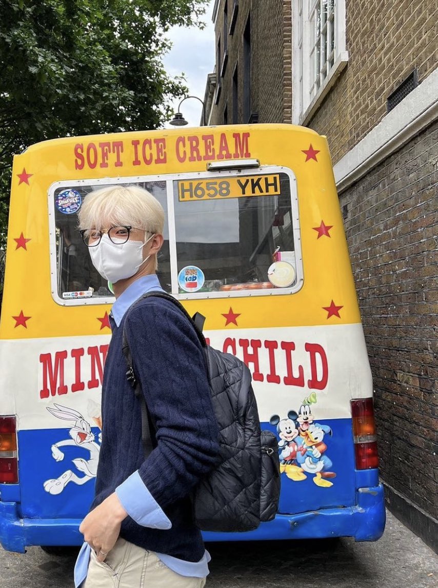 [잡담] 나는 진짜 얘가 이렇게 입고 다니는게 넘 좋다.. ㅈㅇ덥즈 큐 | 인스티즈