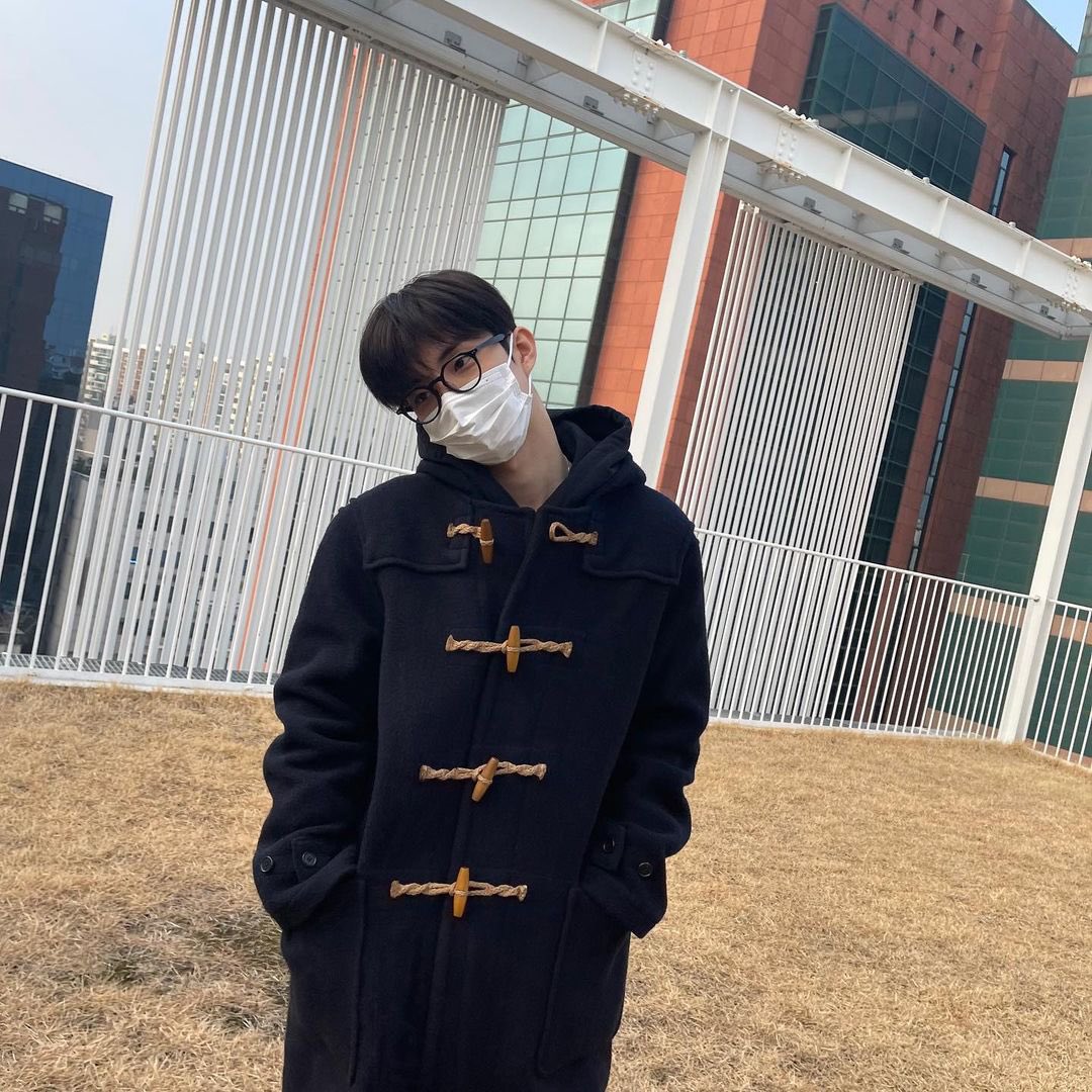 [잡담] 나는 진짜 얘가 이렇게 입고 다니는게 넘 좋다.. ㅈㅇ덥즈 큐 | 인스티즈