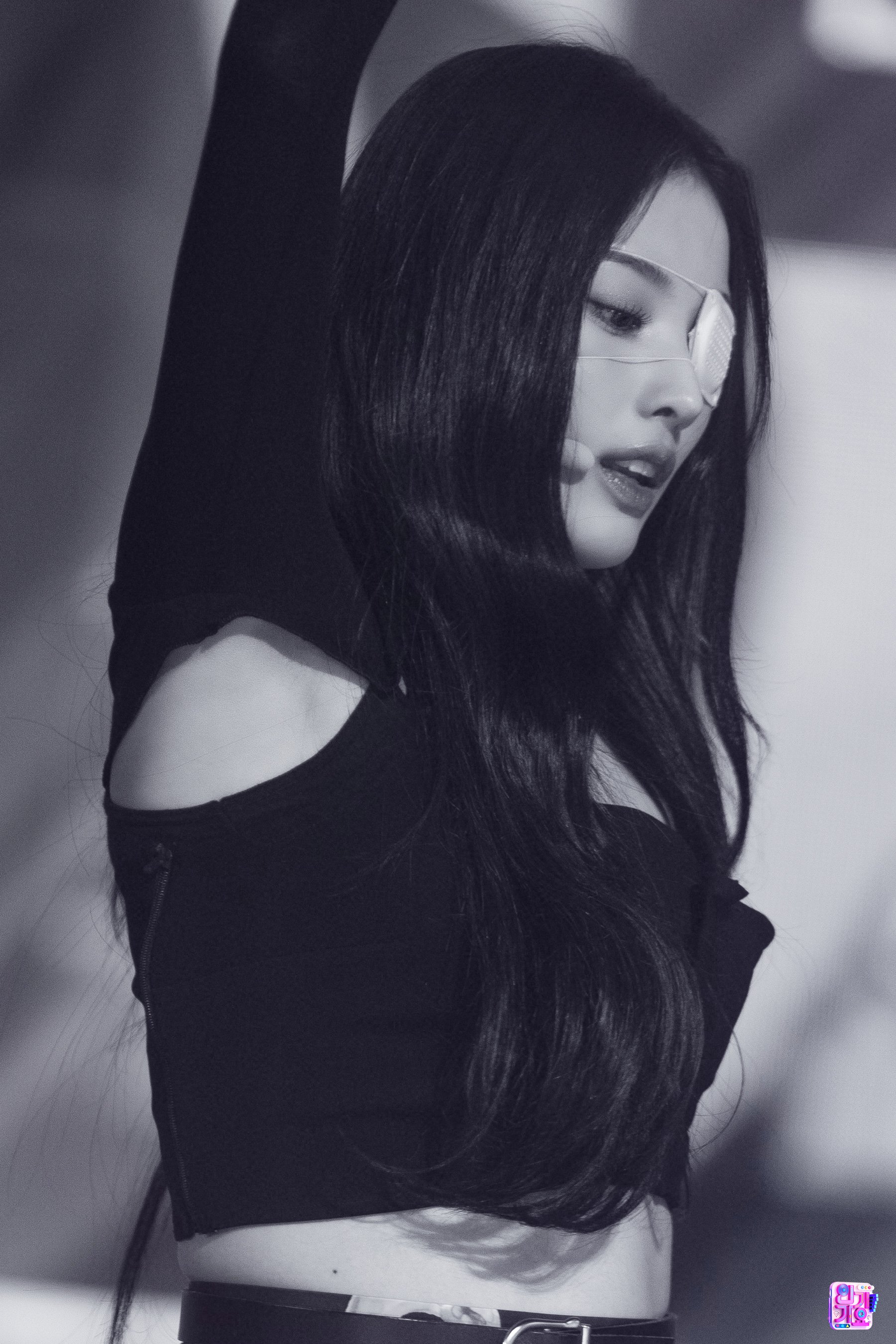 [잡담] 아니 엔믹스 지니 왜 자꾸 | 인스티즈