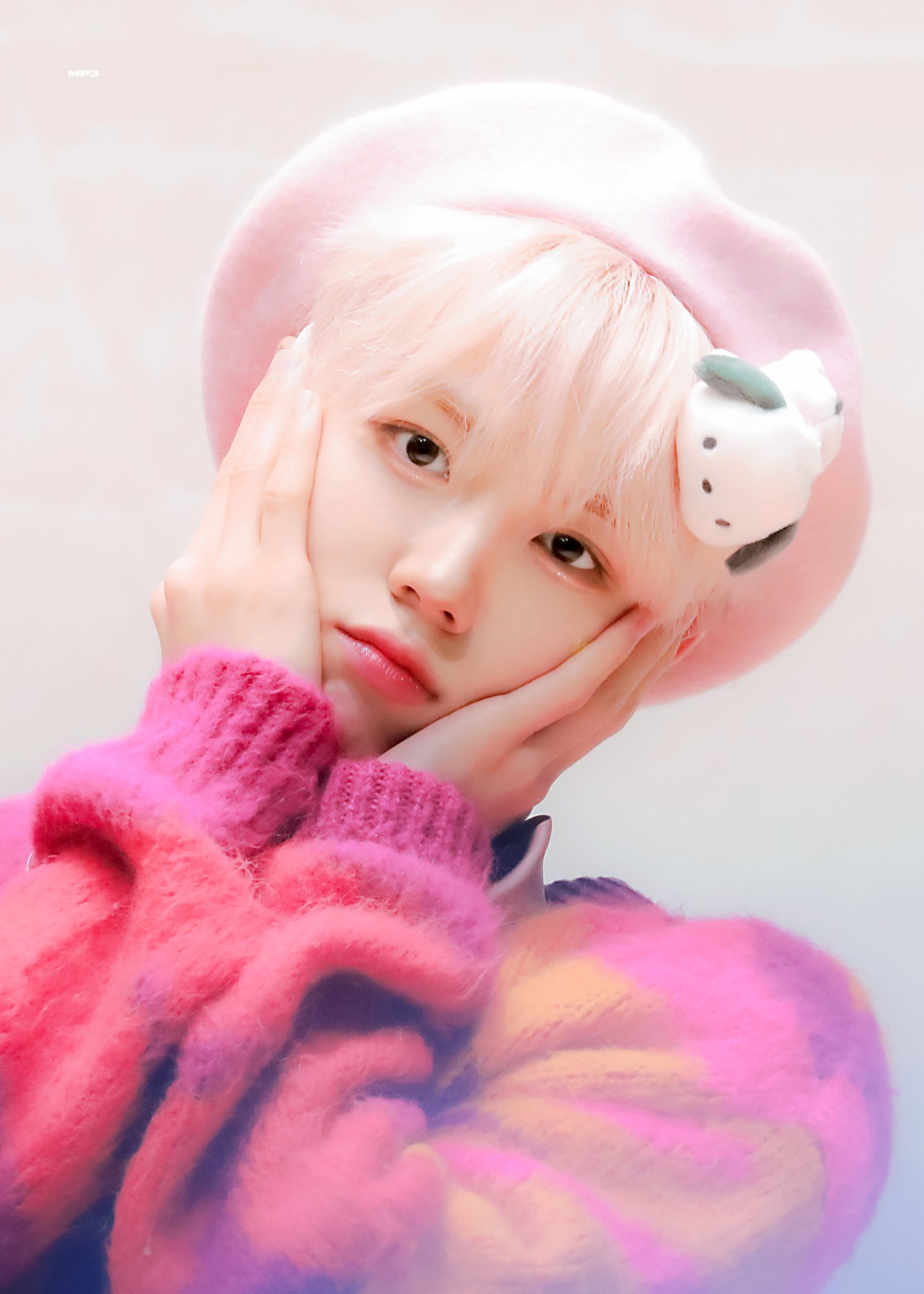 [잡담] 핑크머리 핑크블러셔 핑크색 의상 근데 안 과해... | 인스티즈