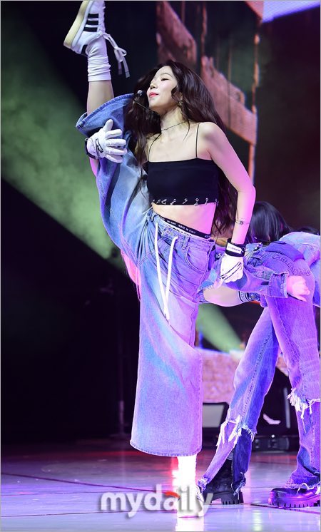 [잡담] 르세라핌 카즈하 안무동작 좀 봐 | 인스티즈