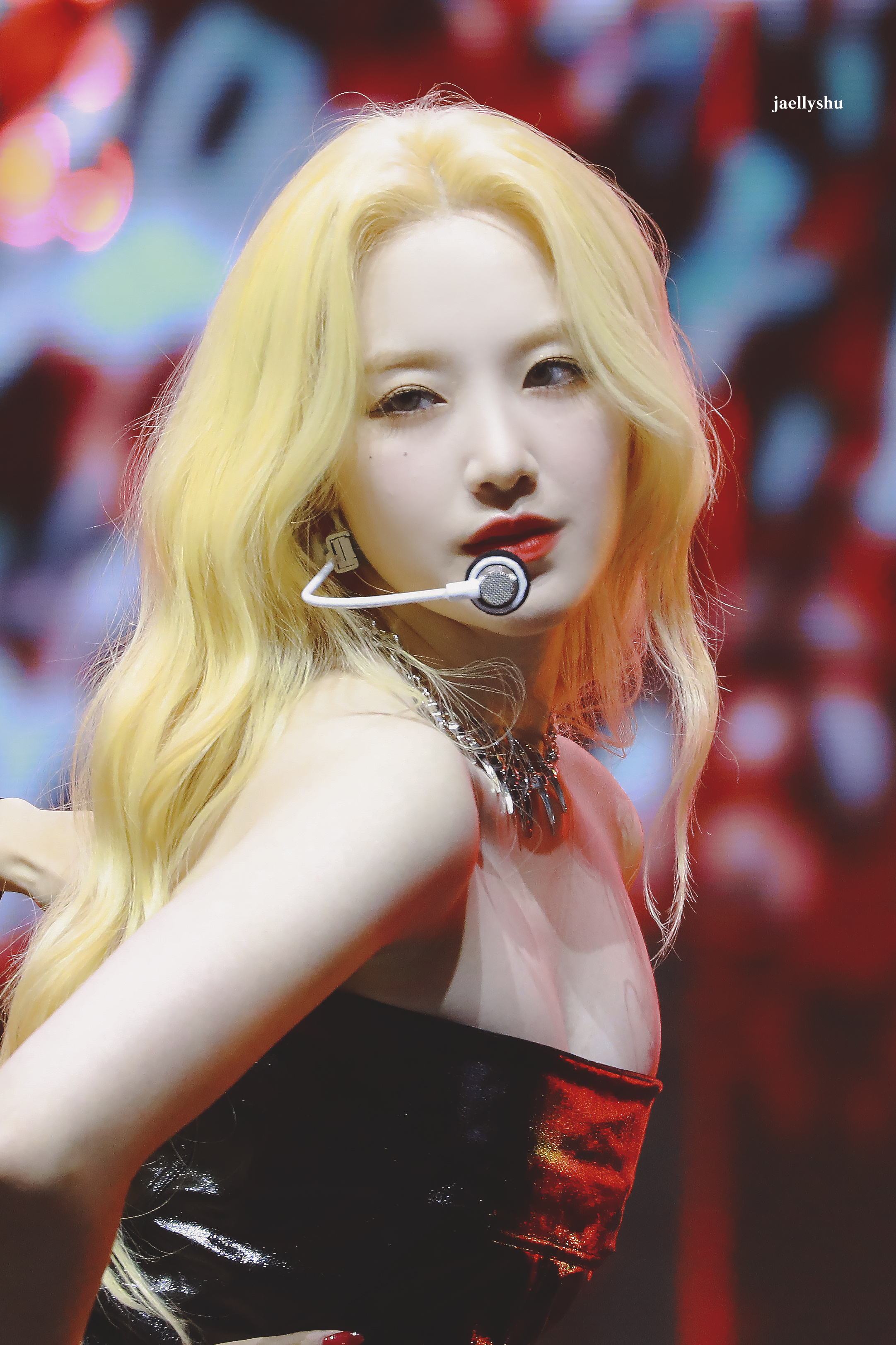 [잡담] 슈화 왤케 예뻐 진짜? 헉함 | 인스티즈